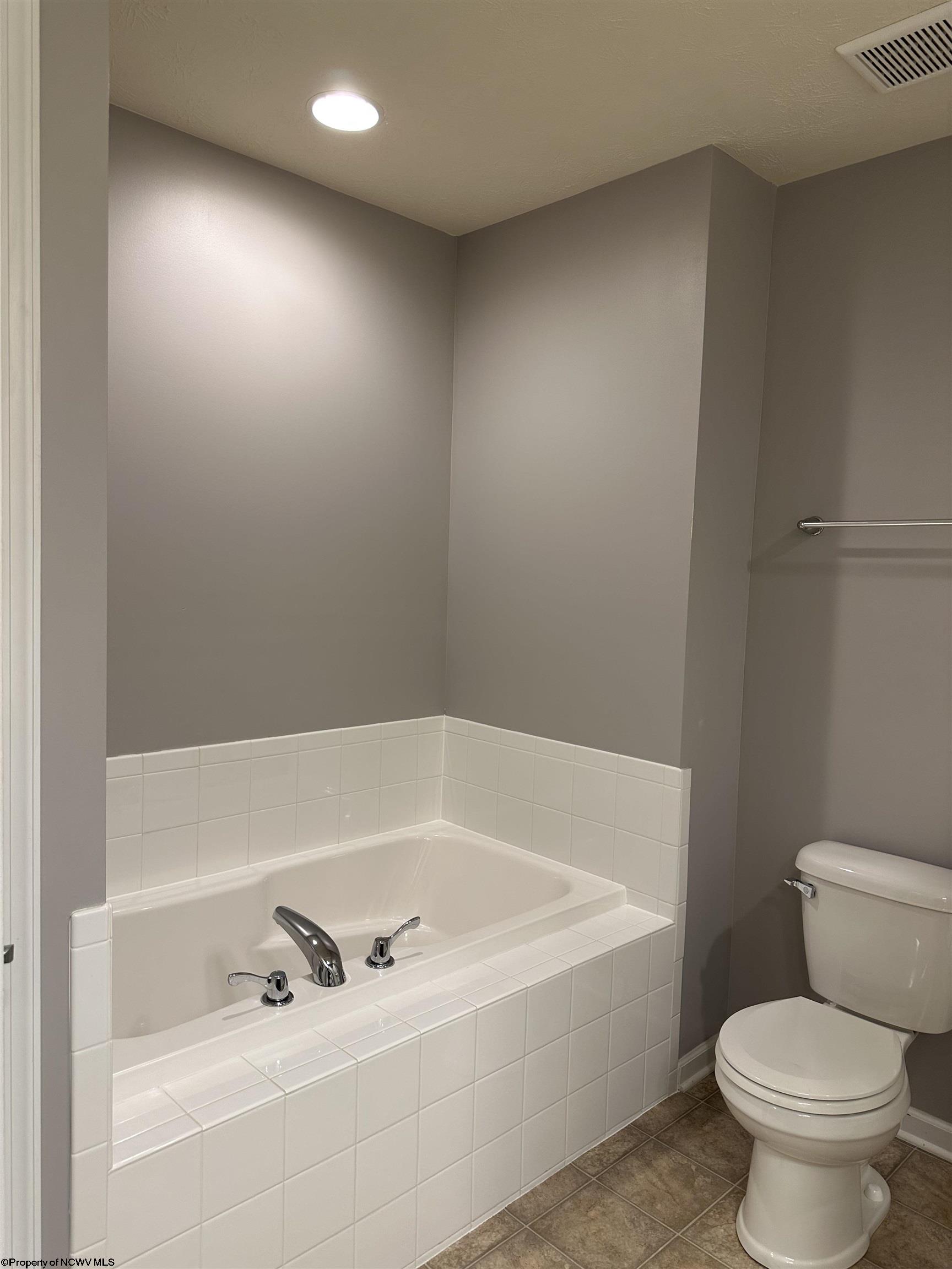 Photo 14 of 25 of 255 Birds Eye View Drive townhome