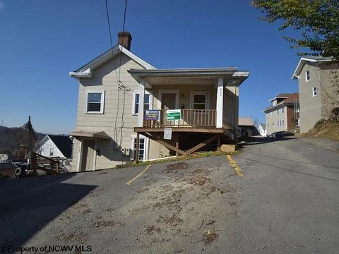 Photo of 665 Price Street, Morgantown, WV 26505 (MLS # 10163055)