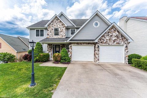 Photo of 184 Donna Avenue, Morgantown, WV 26505 (MLS # 10164751)