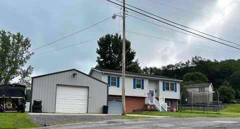 Photo of 17 Hampton Drive, Lost Creek, WV 26385 (MLS # 10161077)