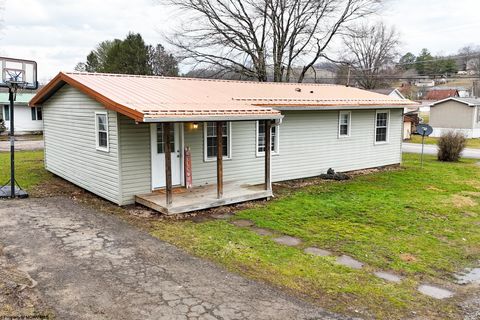 Photo of 7 Everson Drive, Philippi, WV 26416 (MLS # 10163615)
