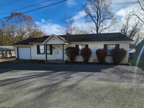 Photo of 46 Forest Hills Drive, West Milford, WV 26451 (MLS # 10162226)