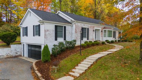 Photo of 272 Lakeview Manor, Morgantown, WV 26508 (MLS # 10162307)