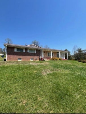3089 STATE ST, GASSAWAY, WV 26624 - Image 483d3d7aa9eb9577ec95e00d09dec8fa/1030985608
