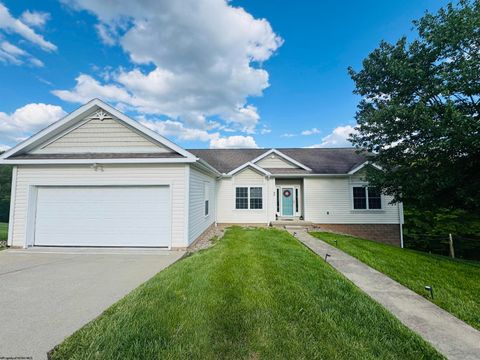 Photo of 90 Silver Maple Court, Fairmont, WV 26554 (MLS # 10164885)