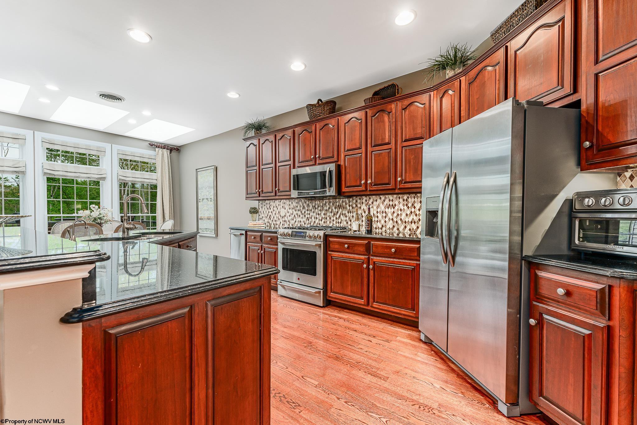 Oakland, Maryland 21550, United States, 5 Bedrooms Bedrooms, ,5 BathroomsBathrooms,Residential,Contingent,42466