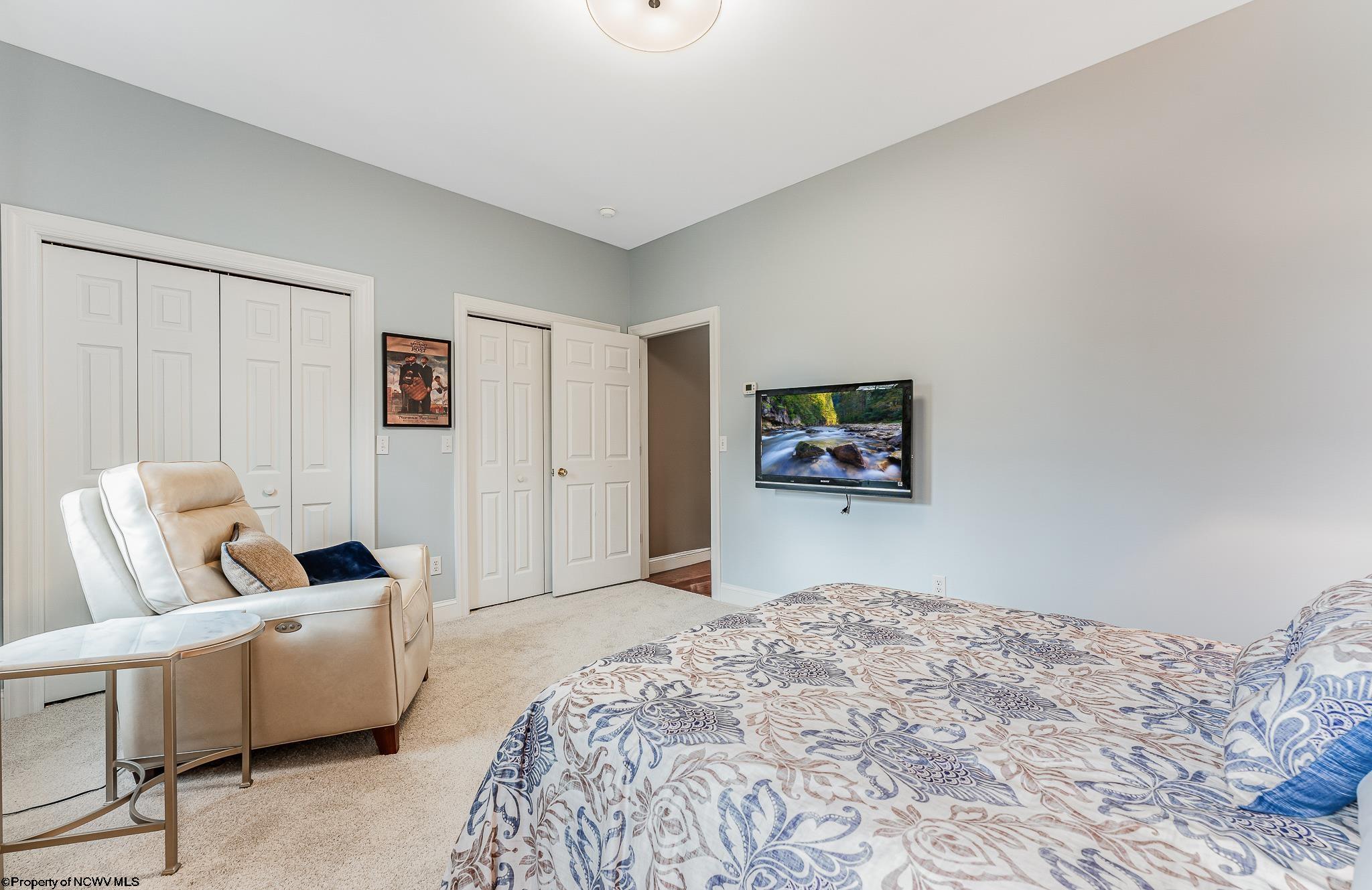 Oakland, Maryland 21550, United States, 5 Bedrooms Bedrooms, ,5 BathroomsBathrooms,Residential,Contingent,42466