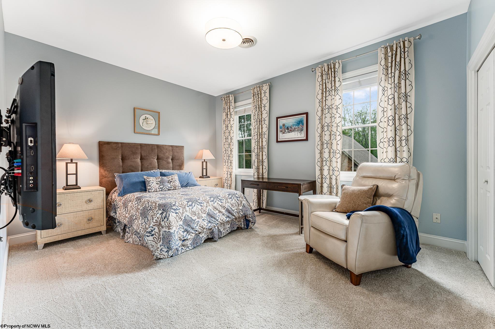 Oakland, Maryland 21550, United States, 5 Bedrooms Bedrooms, ,5 BathroomsBathrooms,Residential,Contingent,42466