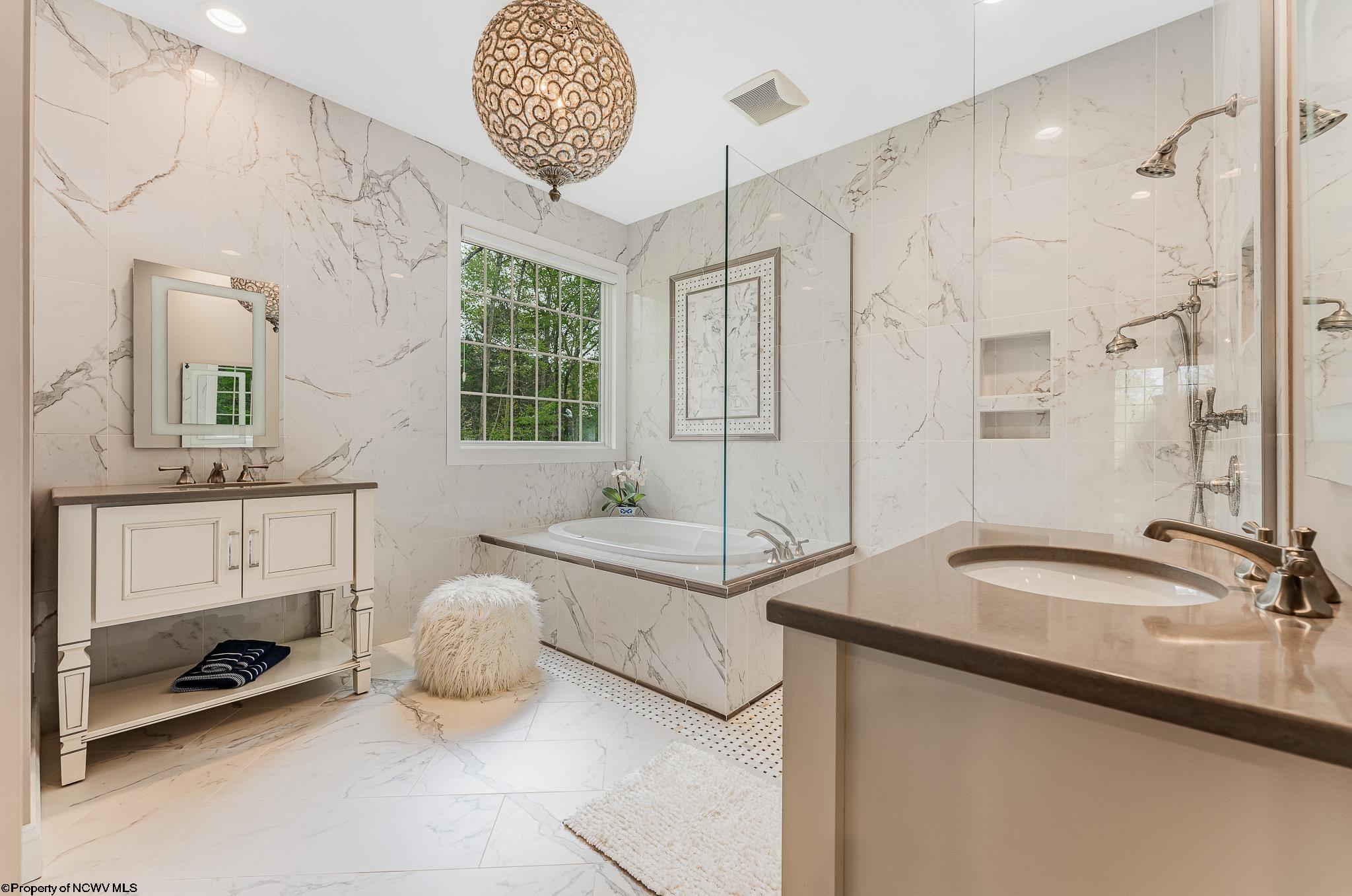 Oakland, Maryland 21550, United States, 5 Bedrooms Bedrooms, ,5 BathroomsBathrooms,Residential,Contingent,42466