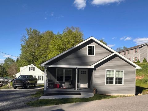 Photo of 139 Montgomery Road, Weston, WV 26452 (MLS # 10164021)