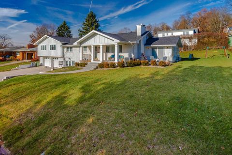 Photo of 649 Villa Place, Morgantown, WV 26505 (MLS # 10162621)