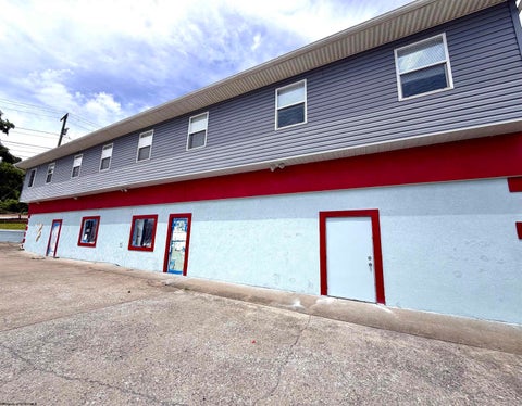 Photo of 726 Beechurst Avenue, Morgantown, WV 26505 (MLS # 10165333)