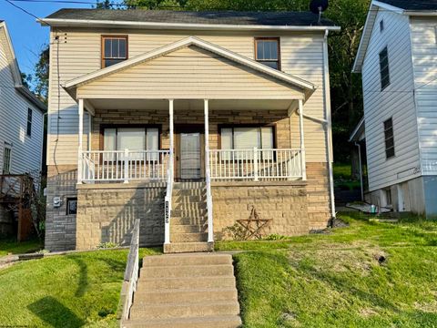 Photo of 1129 Speedway Avenue, Fairmont, WV 26554 (MLS # 10164962)