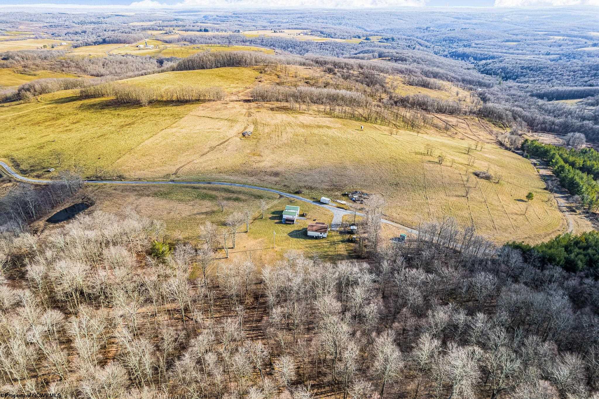 Oakland, Maryland 21550, United States, 2 Bedrooms Bedrooms, ,1 BathroomBathrooms,Residential,Active,21991