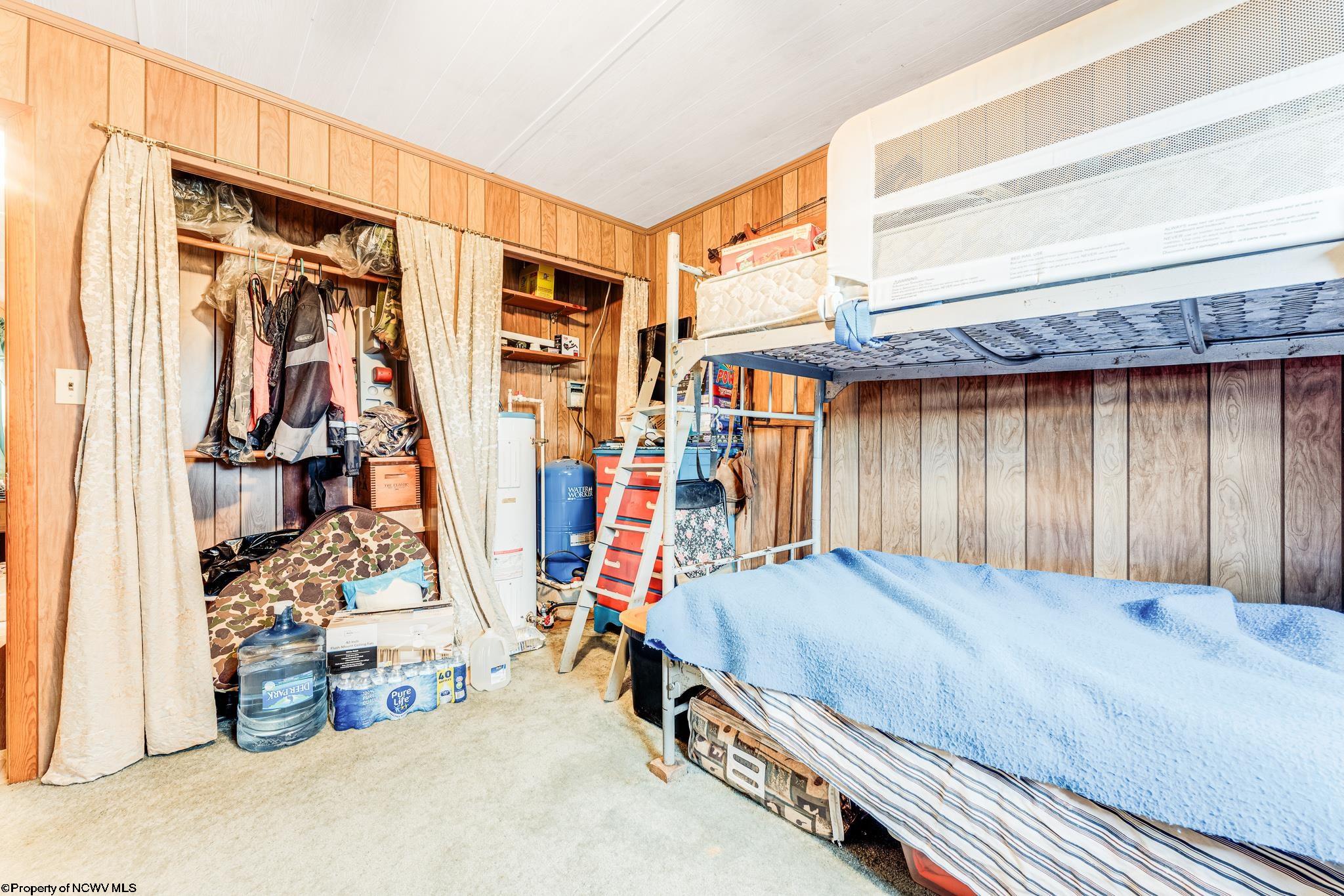 Oakland, Maryland 21550, United States, 2 Bedrooms Bedrooms, ,1 BathroomBathrooms,Residential,Active,21991