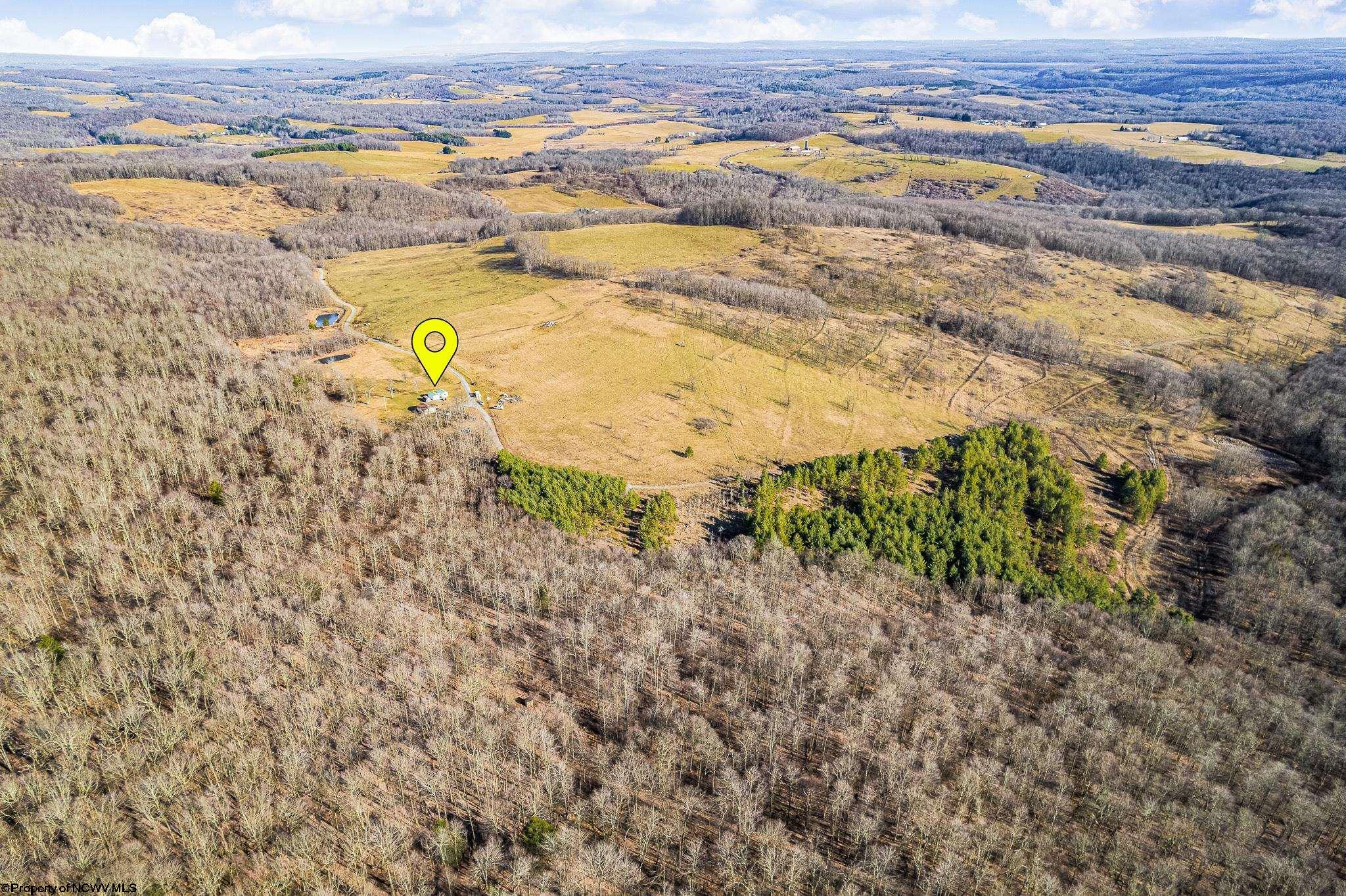 Oakland, Maryland 21550, United States, 2 Bedrooms Bedrooms, ,1 BathroomBathrooms,Residential,Active,21991