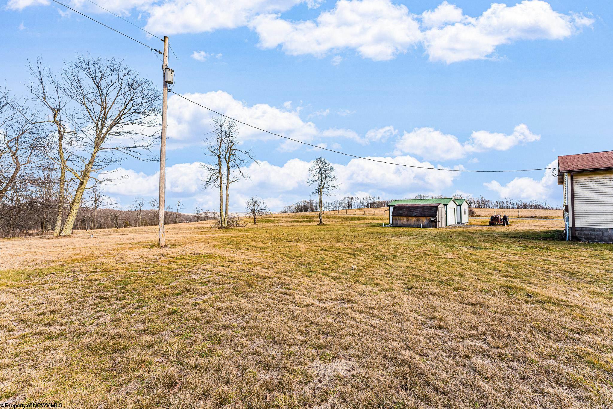 Oakland, Maryland 21550, United States, 2 Bedrooms Bedrooms, ,1 BathroomBathrooms,Residential,Active,21991