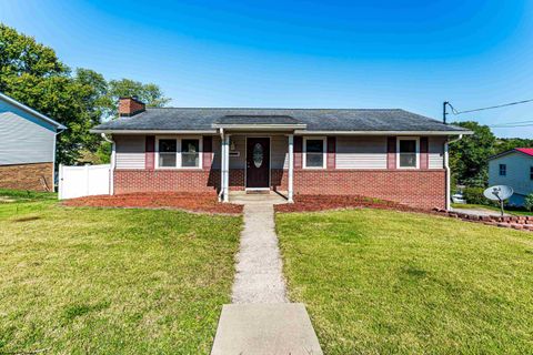 Photo of 105 Kay Street, Morgantown, WV 26501 (MLS # 10161742)