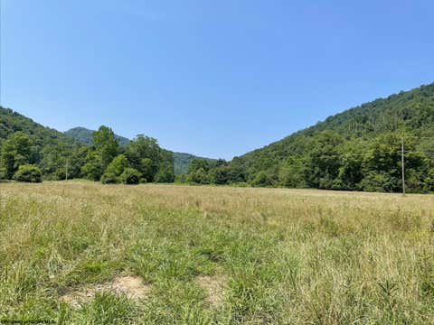 Photo for 245 Whiteoak Road