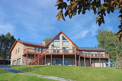 Photo of 1516 White Oak School Road, Terra Alta, WV 26764 (MLS # 10161785)