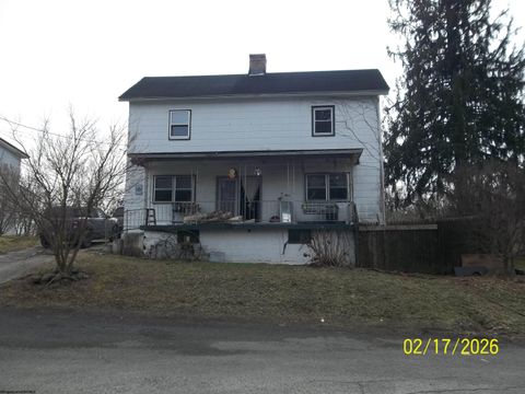Photo of 109 MAIN Street, Gypsy, WV 26361 (MLS # 10163405)