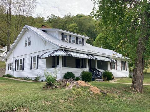 Photo of 837 Cliff Street, Weston, WV 26452 (MLS # 10161651)