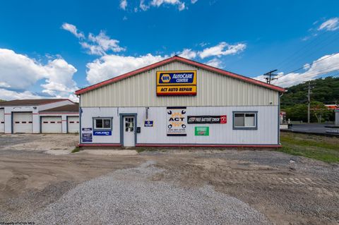 Photo of 1385 Greenbag Road, Morgantown, WV 26505 (MLS # 10162148)