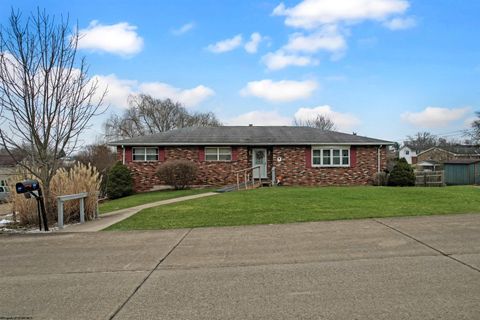 Photo of 94 Kimberly Circle, Fairmont, WV 26554 (MLS # 10162782)