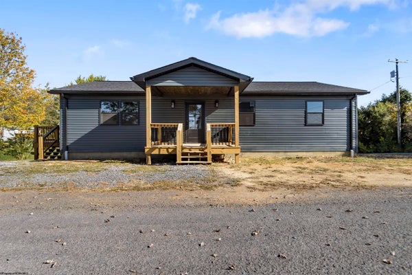 100 MAPLE ST, MASONTOWN, WV 26542 - Image 57c5d6095de05554c843e2dfcf693541/3577249469