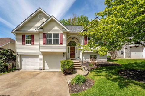 Photo of 2062 Pinecrest Drive, Morgantown, WV 26505 (MLS # 10164575)