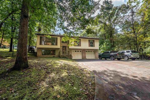 Photo of 62 Pinnacle Lane, Morgantown, WV 26508 (MLS # 10161916)