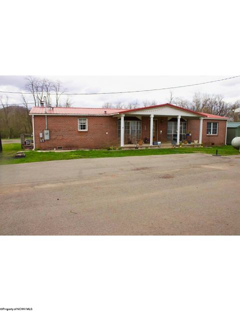 Photo of 492 Main Street, Beverly, WV 26253 (MLS # 10164105)