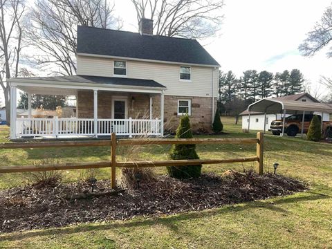 Photo of 275 S Road, Arthurdale, WV 26520 (MLS # 10163680)