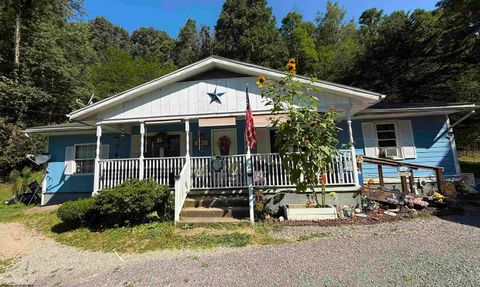 Photo of 9777 Meathouse Fork Road, Salem, WV 26426 (MLS # 10161092)