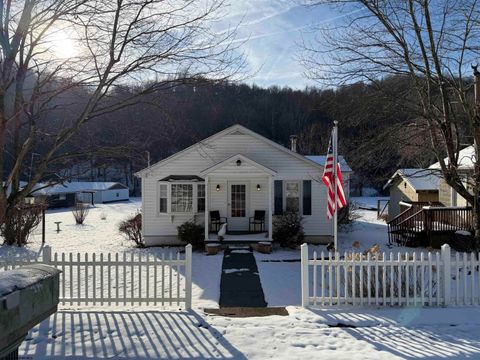 Photo of 911 Crooked Run Road, Clarksburg, WV 26301 (MLS # 10163029)