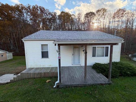 Photo of 847 US Hwy 33 West, Weston, WV 26452 (MLS # 10162296)
