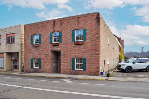 Photo of 274 Spruce Street, Morgantown, WV 26505 (MLS # 10162971)