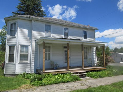 Photo of 210 THOMAS Avenue, Davis, WV 26260 (MLS # 10165089)