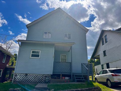Photo of 125 Bonview Avenue, Fairmont, WV 26554 (MLS # 10164778)