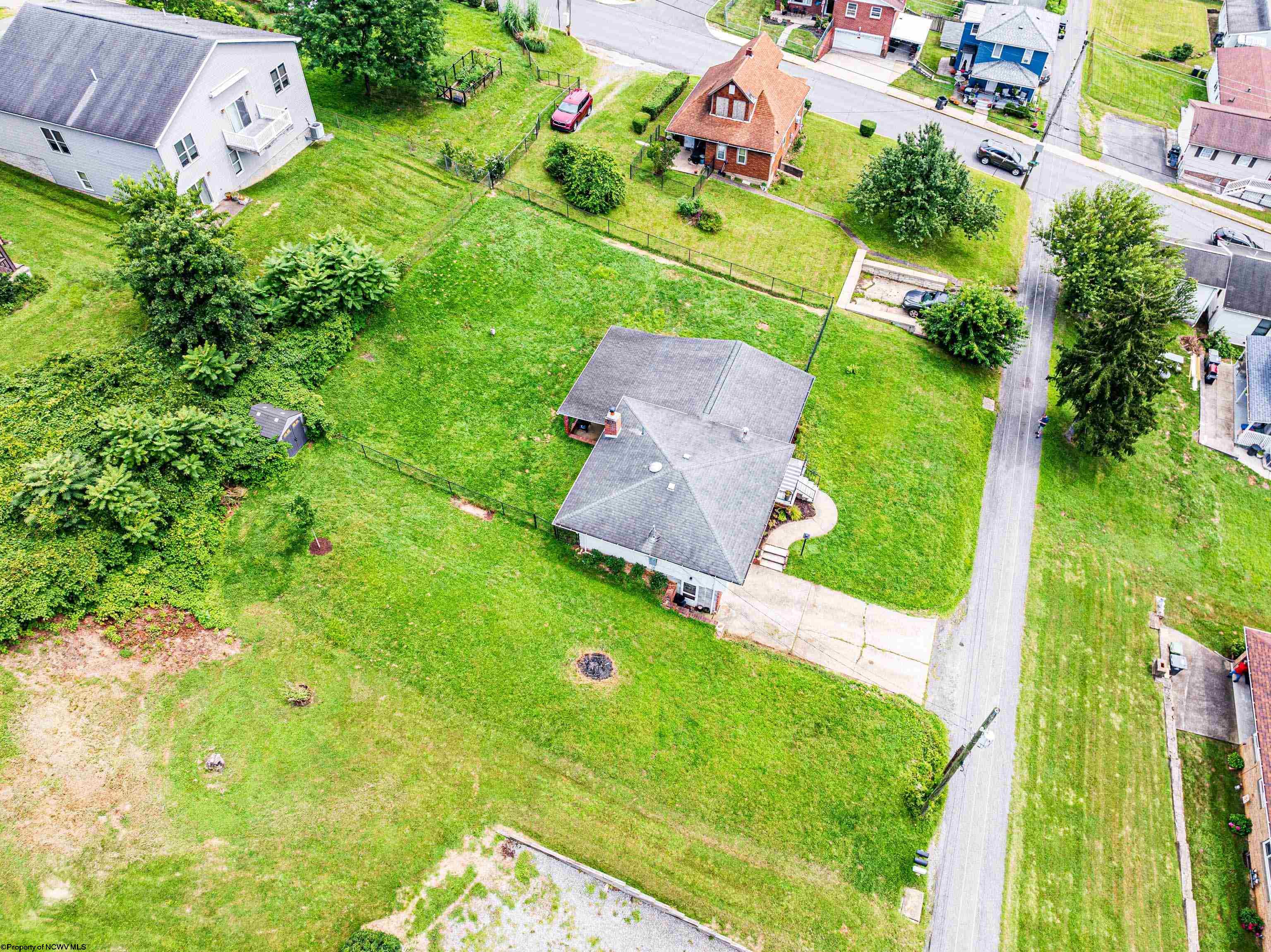 Morgantown, West Virginia 26505, United States, 3 Bedrooms Bedrooms, ,2 BathroomsBathrooms,Residential,Contingent,188469