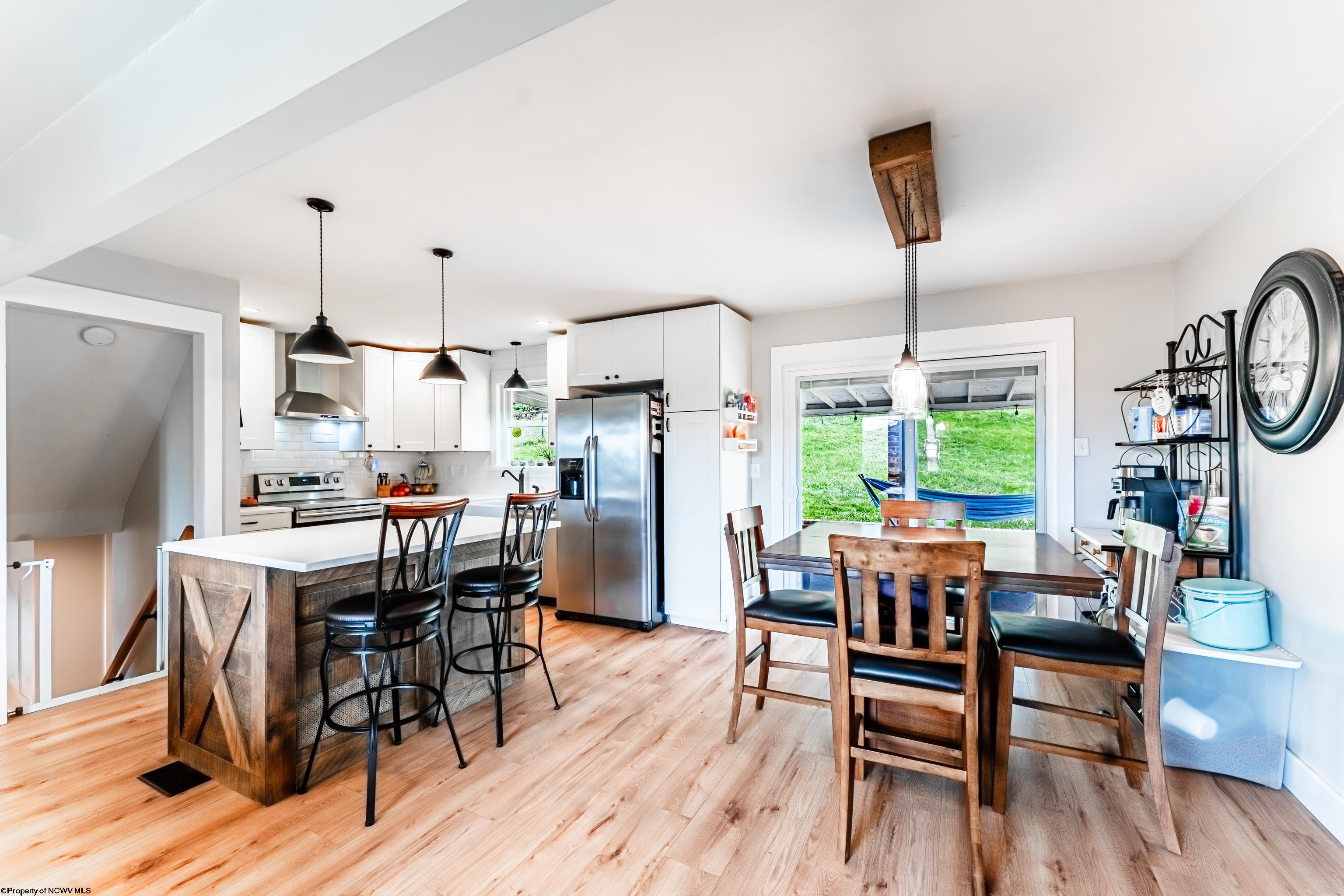 Morgantown, West Virginia 26505, United States, 3 Bedrooms Bedrooms, ,2 BathroomsBathrooms,Residential,Contingent,188469