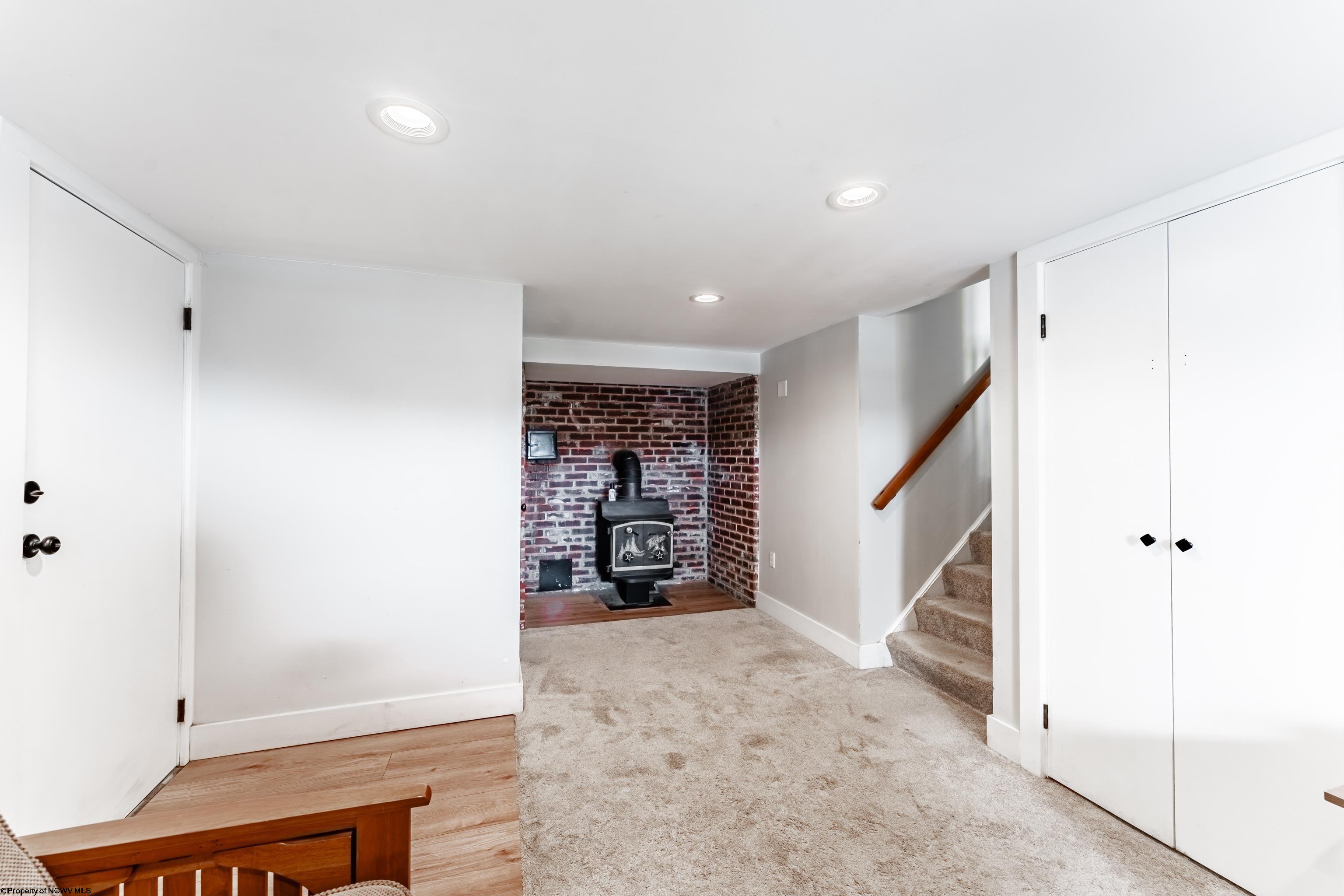 Morgantown, West Virginia 26505, United States, 3 Bedrooms Bedrooms, ,2 BathroomsBathrooms,Residential,Contingent,188469