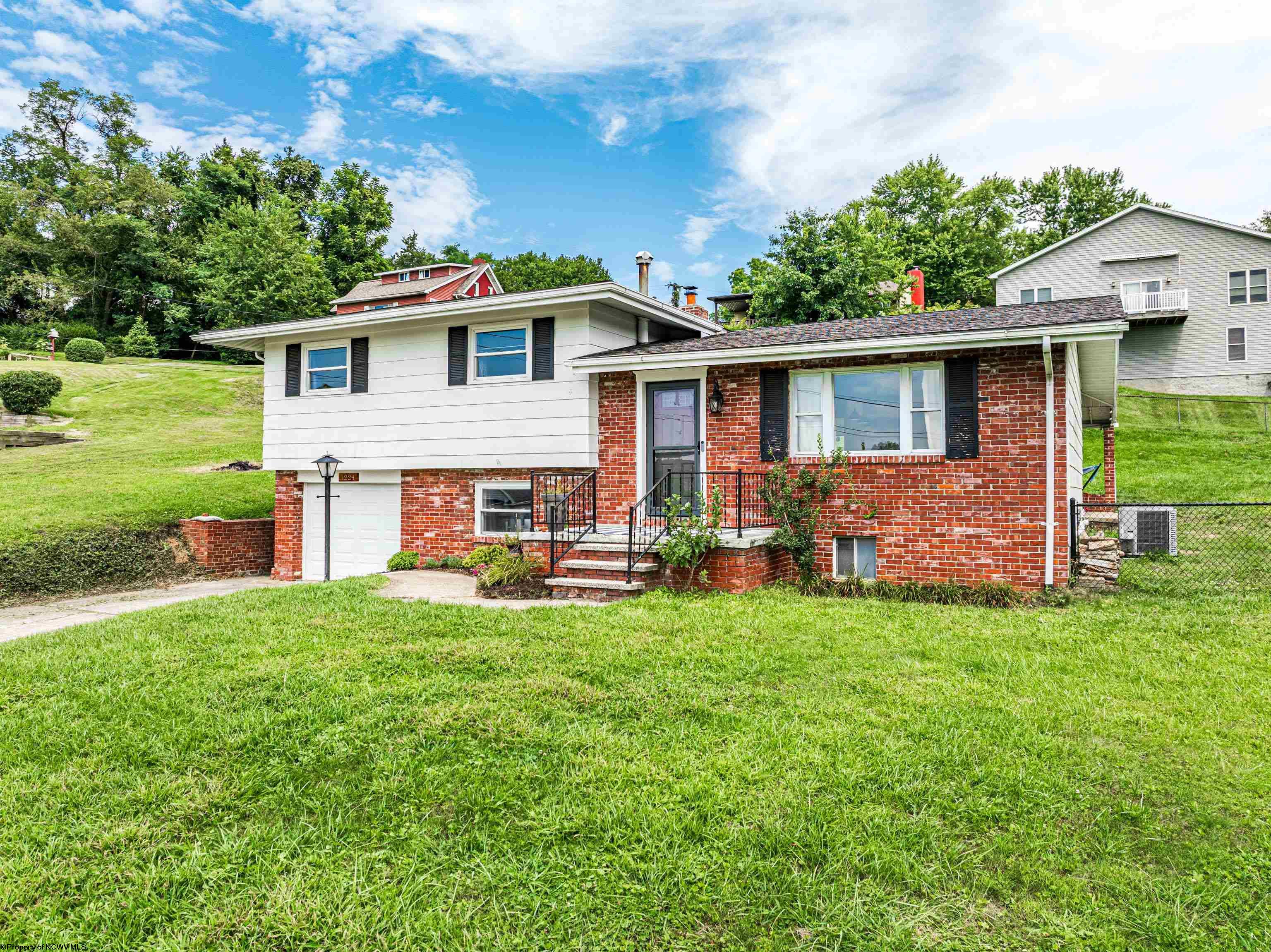 Morgantown, West Virginia 26505, United States, 3 Bedrooms Bedrooms, ,2 BathroomsBathrooms,Residential,Contingent,188469 Morgantown, West Virginia 26505, United States, 3 Bedrooms Bedrooms, ,2 BathroomsBathrooms,Residential,Contingent,188469