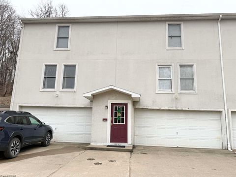 Photo of 38 Cliffside Drive #2, Morgantown, WV 26501 (MLS # 10163804)