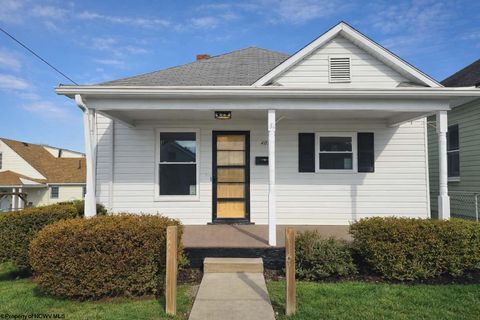 Photo of 407 West Virginia Avenue, Nutter Fort, WV 26301 (MLS # 10163792)