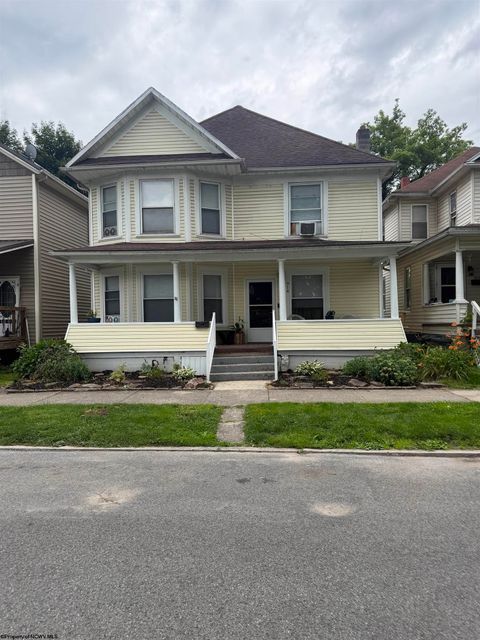 Photo of 914 S Henry Avenue, Elkins, WV 26241 (MLS # 10165467)