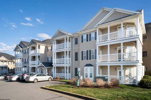 Photo for 2433 Suncrest Village
