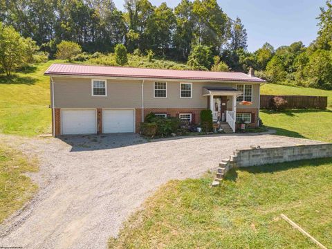 Photo of 131 Hill View Terrace, Enterprise, WV 26568 (MLS # 10161480) Photo of 131 Hill View Terrace, Enterprise, WV 26568 (MLS # 10161480)