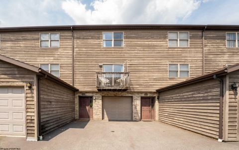 Photo of 8 Silvercreek Drive, Morgantown, WV 26505 (MLS # 10164502)