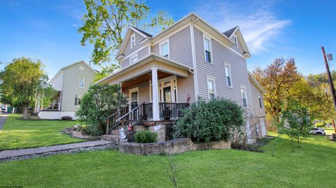 Photo of 156 Arbutus Drive, Clarksburg, WV 26301 (MLS # 10164393)